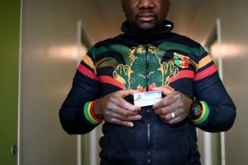 பிரான்சில் ஆவணங்களற்ற புலம்பெயர்ந்தோர் சந்திக்கும் கஷ்டங்கள்...