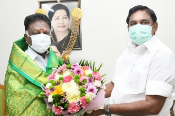 ஓபிஎஸ்-ஐ நேரில் சந்தித்து வாழ்த்து பெற்ற பழனிசாமி: முடிவுக்கு வந்ததா சர்ச்சை?