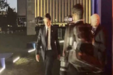 ஐ.நாவில் இந்திய ஊடகங்களின் கேள்விக்கு பதிலளிக்காமல் சென்ற ஜஸ்டின் ட்ரூடோ!