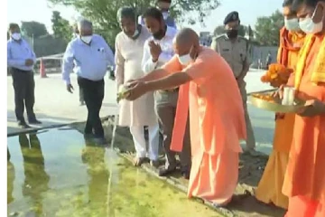 ஆப்கானிஸ்தான் சிறுமி அனுப்பிய புனித நீர்! நெகிழ வைக்கும் செய்தி