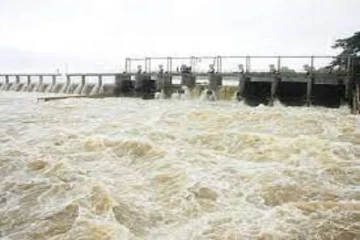 கிளிநொச்சியில் இரணைமடு குளம் உள்ளிட்ட குளங்களின் நீர்மட்டம் உயர்வு