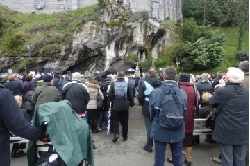 பிரான்ஸ் லூட்ஸ் திருத்தலத்திற்கு சென்ற இலங்கைத் தமிழ் குடும்பத்திற்கு நேர்ந்த கதி: வெளியான அதிர்ச்சி காணொளி