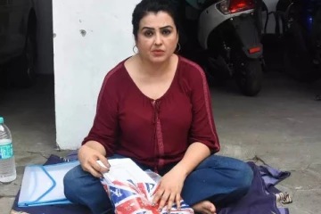 பப்ளிசிட்டிக்காக நடிகை சோனா அதை செய்கிறார்.. தயாரிப்பாளர்