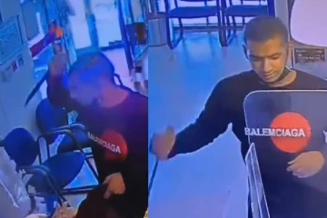 குவைத்தில் வங்கி காவலாளியை கத்தியால் குத்திய நபர்: பதைபதைக்கும் காட்சிகள்!