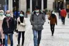 தாய்நாட்டை பிரிந்து வெளிநாட்டில் வசிப்பவர்களின் பட்டியல்: எந்த நாடு முதலிடத்தில்?