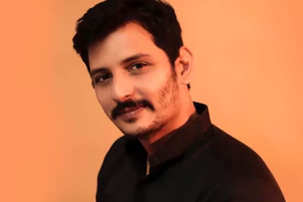 ரஜினியுடன் இருக்கும் இந்த சிறுவன் யார் என தெரிகிறதா? மிகவும் பிரபலமான நடிகர் | Jiiva Childhood Photo With Rajinikanth