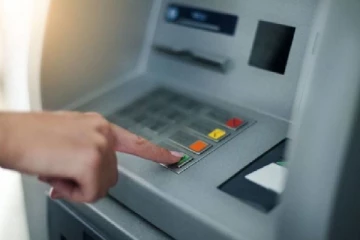 பணம் மீளப்பெறல் இயந்திரங்களில் கொள்ளை - பொலிஸ் பரிசோதகர் கைது