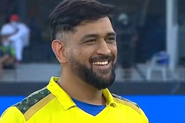 தோனி ரசிகர்களை குக்ஷிப்படுத்திய பிஸ்கட் நிறுவனம்! | Biscuit Introduced In Dhoni S Name