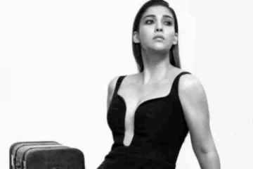 இந்த வயசிலும் காது மா கு வந்த ஆசையை பாருங்க... வைரல் வீடியோ