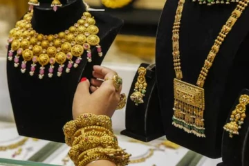 வார முதலில் குறைந்த தங்கம் விலை - இன்றைய நிலவரம்!