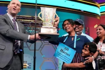 அமெரிக்காவில் பட்டம் வென்ற இந்திய வம்சாவளி மாணவி