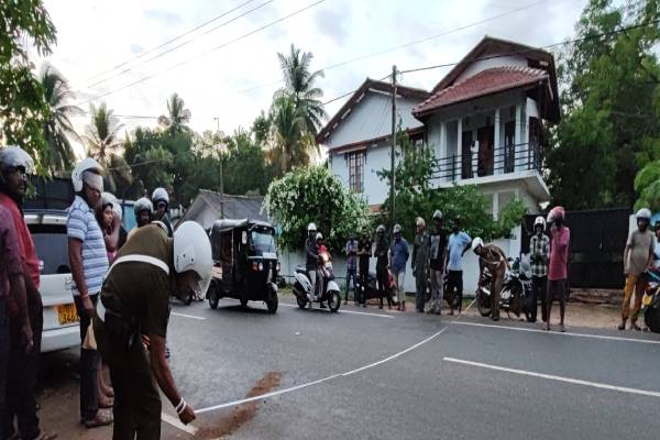 கோர விபத்தில் சிக்கி இரு இளைஞர்கள் பலி! பொலிஸார் வெளியிட்ட தகவல் | Motorcycle Accident Two Boys Death