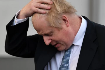 பிரித்தானிய பிரதமரின் அதிரடி முடிவு! பதவி இராஜினாமா