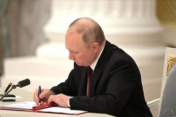 ஜனாதிபதி பதவியிலிருந்து ஓய்வு பெற திட்டமிட்டுள்ள புடின்: வாரிசு தொடர்பில் வெளியிட்டுள்ள தகவல்