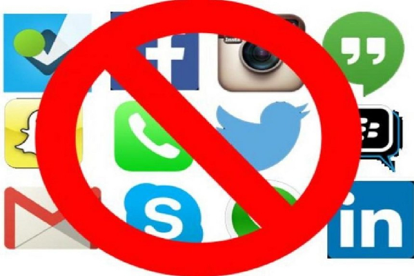 உடனடியாக சமூக வலைத்தளங்களின் தடையை நீக்கவும்! அரசாங்கத்திடம் கோரிக்கை - ஐபிசி தமிழ்