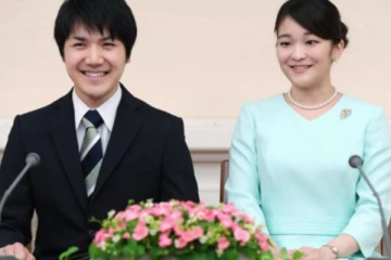 காசா - காதலா? - காதலனை தேர்வு செய்த ஜப்பான் இளவரசி: 8.7 கோடி ரூபாயை நிராகரித்து கட்டிய காதல் கோட்டை