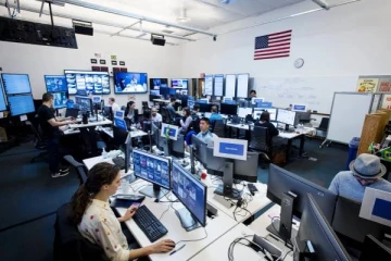 11 ஆயிரத்துக்கும் அதிகமான ஊழியர்கள் பணி நீக்கம்: முகநூல் நிறுவனம் அதிரடி