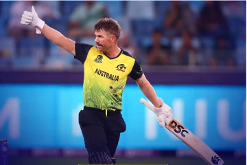 விமர்சனங்களுக்கு பதிலடி கொடுத்த வார்னர் - இலங்கையை வீழ்த்தி ஆஸ்திரேலியா அபார வெற்றி