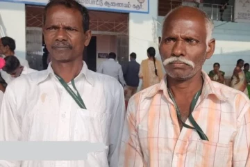 எங்களின் உயிர் எப்போ போகும்னு எங்களுக்கு தெரியாது! பத்மஸ்ரீ விருதிற்கு தயாராகும் பாம்பு பிடி வீரர்கள்