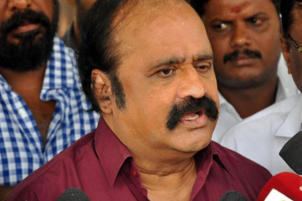 பெங்களூரு புகழேந்தி தொடர்ந்த  வழக்கு... வாய்ப்பில்லை நேர்ல ஆஜராகுங்க – ஓபிஎஸ், ஈ.பி.எஸ் க்கு  நீதிமன்றம் உத்தரவு ! | Bangalore Pugazanthii Case No Chance Ops Eps