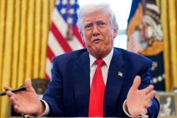 சீனா மீது 145 சதவீதமாக வரி அதிகரிப்பு ; டிரம்ப் அதிரடி அறிவிப்பு