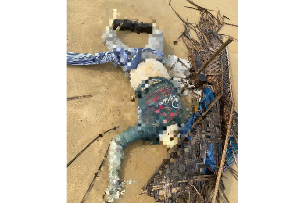 யாழில் உருக்குலைந்தநிலையில் கரையொதுங்கிய சடலம்! | A Corpse Washed Ashore State Of Meltdown In Yali