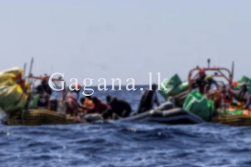 60 දෙනෙකු මුහුදට බිලි වූ තවත් භයානක අනතුරක්. - (VIDEO)