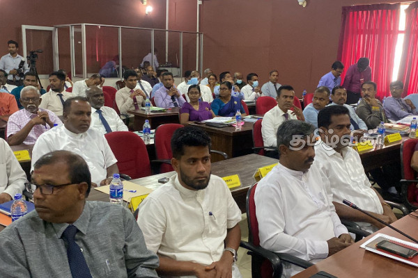 போதைப்பொருள் பாவனையை ஒழிக்க அனைவரும் ஒன்றுபட்டு செயற்படல் காலத்தின் தேவை - மாவட்ட அரசாங்க அதிபர் | Lets Work Together To Eradicate Drug Abuse