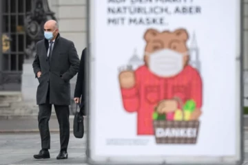 சுவிஸில் கோவிட் நடவடிக்கை விரிவாக்கம்: தரவுகளுக்காக காத்திருக்கும் அதிகாரிகள்!