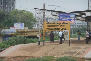 திருமண வரவேற்பில் திடீரென வெடித்த மின்சாரப்பெட்டி : சட்டென மயங்கி விழுந்த மணமகள்