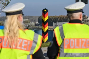 அனைத்து எல்லைகளிலும் பாஸ்போர்ட் கட்டுப்பாடுகள்: ஜேர்மனி முடிவு