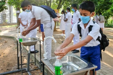 மீண்டும் பாடசாலைகளை ஆரம்பிப்பது தொடர்பில் கல்வியமைச்சு வெளியிட்டுள்ள தகவல்