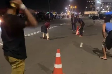 ‘கோட்டா கோ கம’ போராட்டக்களத்தில் கிரிக்கெட் போட்டி! வைரலாகும் காணொளி