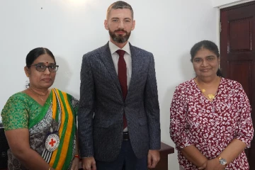 சர்வதேச செஞ்சிலுவைச் சங்கத்தினர் வடக்கு மாகாண ஆளுநருடன் சந்திப்பு