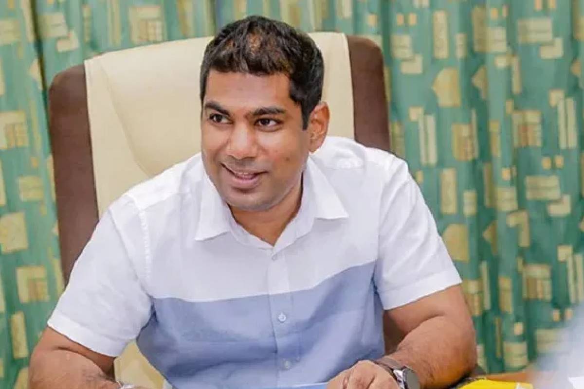 முன்னாள் அமைச்சர் காஞ்சன நிலக்கரி தொடர்பான விசாரணை ஆணைக்குழுவில் முன்னிலை | Ex Minister Kanchana Presence Commission Inquiry முன்னாள் அமைச்சர் காஞ்சன நிலக்கரி தொடர்பான விசாரணை ஆணைக்குழுவில் முன்னிலை | Ex Minister Kanchana Presence Commission Inquiry