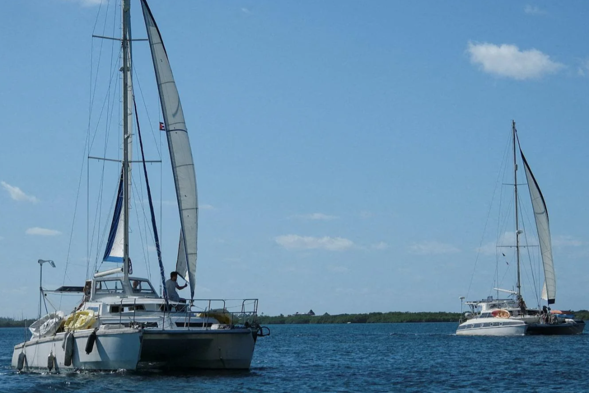 உதவி பொருட்களுடன் கியூபா சென்ற இரு கப்பல்கள் மாயம்; ஊழியர்களின் நிலை என்ன? | Two Ships Carrying Aid To Cuba Go Missing