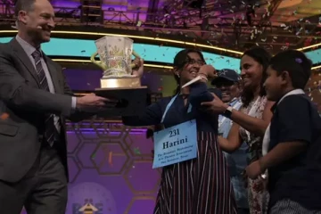 அமெரிக்காவில் பெரும் பரிசு பெற்ற  இந்திய வம்சாவளி மாணவி!