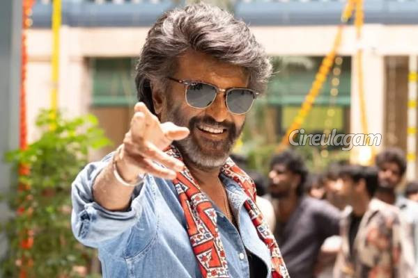 ப்ரீ புக்கிங்கில் செம மாஸ் காட்டும் ரஜினியின் கூலி திரைப்படம்... இதுவரை எவ்வளவு கலெக்ஷன் தெரியுமா? | Rajinikanth Coolie Movie Pre Booking Details