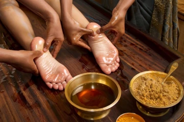 ஆயுர்வேத நிலையம் என்ற போர்வையில் விபசாரம் ; மூன்று பெண்கள் கைது