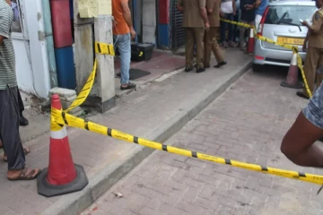 கொழும்பில் நபரொருவர் கத்தியால் குத்தி கொலை