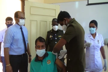 வவுனியா வடக்கில் ஆசிரியர்கள் மற்றும் பொதுமக்களிற்கு தடுப்பூசி வழங்கல்