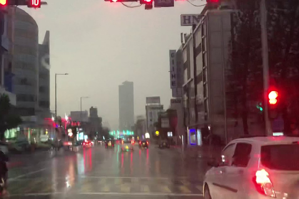 இருளில் மூழ்கும் அபாயத்தில் கொழும்பு | Colombo In Danger Of Being Plunged Into Darkness