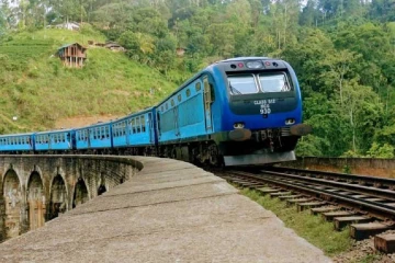 கொழும்பு- கண்டி இடையிலான தொடருந்து சேவைகள் மீண்டும் ஆரம்பம்!