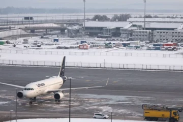 பேர்லினில் உறைபனியால் விமானப் போக்குவரத்து நிறுத்தம்