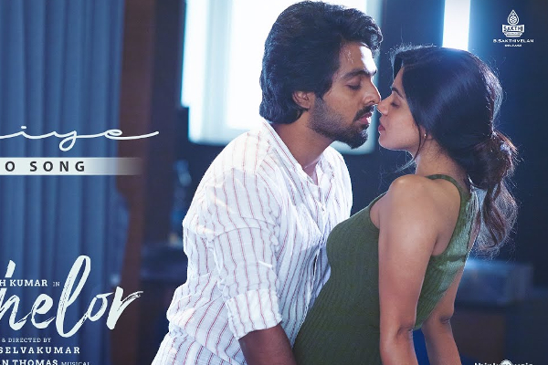 நடிகருடன் நெருக்கமான காட்சிகள் தான் அதற்கு காரணம்.. நடிகை வாணி போஜன் கூறிய விஷயம் | Vaani Bhojan About Why She Out From Bachelor Movie நடிகருடன் நெருக்கமான காட்சிகள் தான் அதற்கு காரணம்.. நடிகை வாணி போஜன் கூறிய விஷயம் | Vaani Bhojan About Why She Out From Bachelor Movie