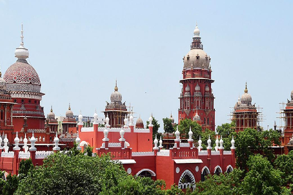 பூஜைகளில் தேர்ச்சி பெற்றவர்கள் யாராக இருந்தாலும் அர்ச்சகராகலாம் : உயர்நீதிமன்றம் தீர்ப்பு | Dras High Court Has Dras High Court Become Priests பூஜைகளில் தேர்ச்சி பெற்றவர்கள் யாராக இருந்தாலும் அர்ச்சகராகலாம் : உயர்நீதிமன்றம் தீர்ப்பு | Dras High Court Has Dras High Court Become Priests