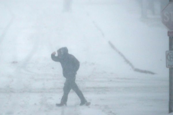 கனடாவின் கரையோர மாகாணங்களில் சீரற்ற காலநிலை | Cancellations And Closures Amid Heavy Snowfall