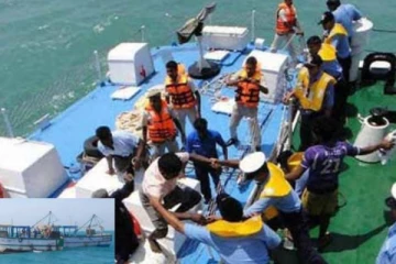 தமிழக மீனவர்கள் 20 பேரை கைது செய்த இலங்கை கடற்படை: எல்லை தாண்டியதாக குற்றச்சாட்டு