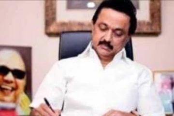 தாகத்தால் தவிக்கும் பசுவுக்குக் கானல் நீரைக் காட்டும் பட்ஜெட்: மு.க.ஸ்டாலின் விமர்சனம்