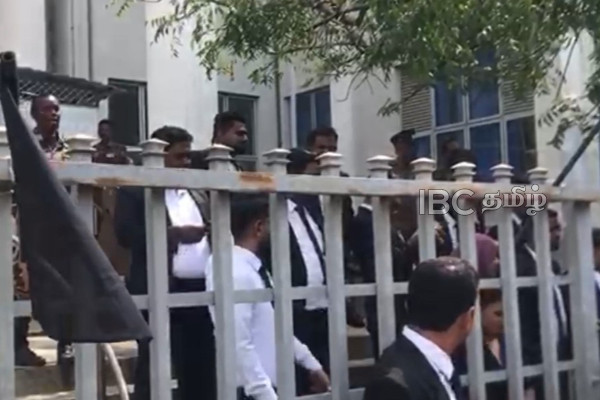 நாடளாவிய ரீதியில் நீதிமன்ற நடவடிக்கைகளிலிருந்து விலகிய சட்டத்தரணிகள் | Lawyers Who Withdrew From Court Proceedings